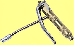 Pistolet avec rigide. 