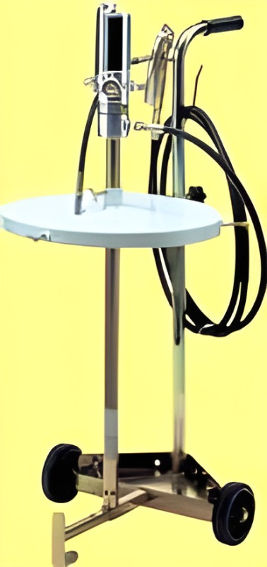 Grease pump for drums with outside Ø from 340 to 385 mm. 