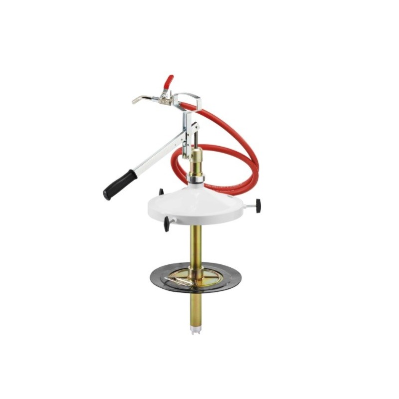 Hand-operated pump for transferring grease