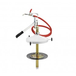 Hand-operated pump for transferring grease